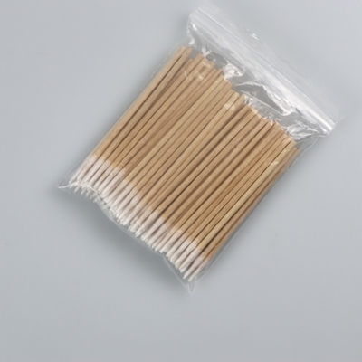Germogli biodegradabili aguzzi del cotone del locale senza polvere del tampone di cotone del bastone di legno per l'industriale